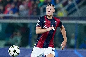 迪马：别克马同那不勒斯签约5年，转会费3000万欧+300万奖金